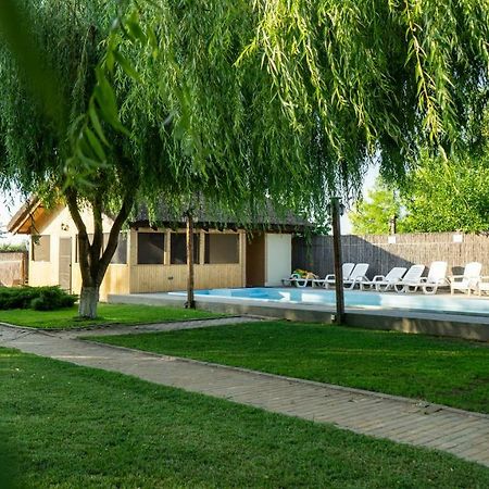 Califarul Alb Hotel Chilia Veche Kültér fotó