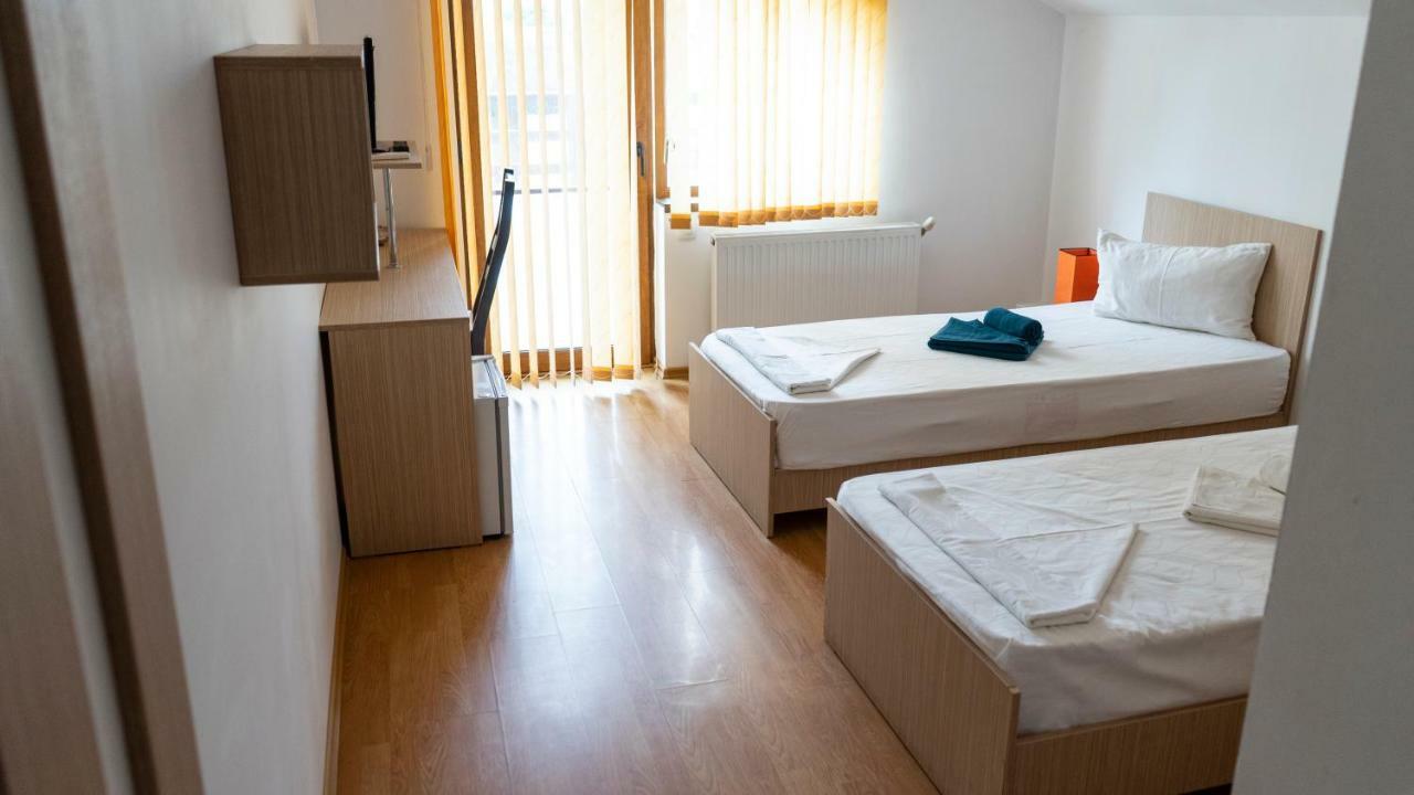 Califarul Alb Hotel Chilia Veche Kültér fotó