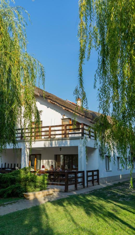 Califarul Alb Hotel Chilia Veche Kültér fotó